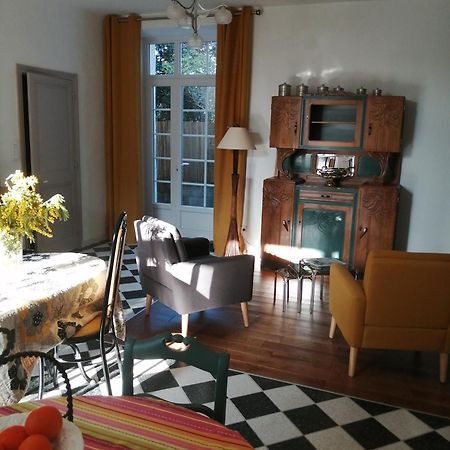 Au Logis De Vechillot Acomodação com café da manhã Angoulême Exterior foto